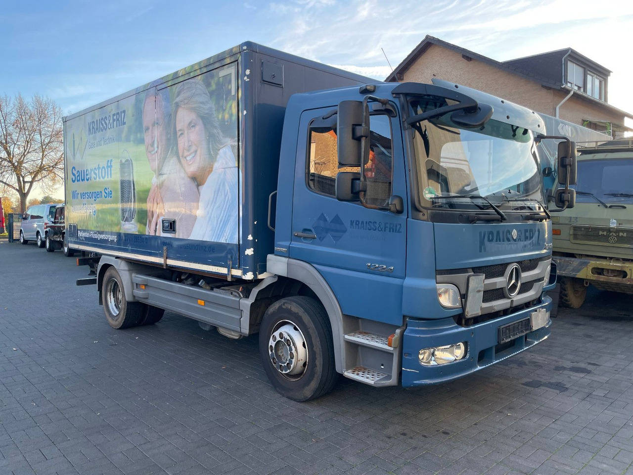 Mercedes-Benz Atego 2 6-Zyl. 4x2 1224 Klima, Radstand: 3.56m. - Kamion sa zatvorenim sandukom: slika 1 Mercedes-Benz Atego 2 6-Zyl. 4x2 1224 Klima, Radstand: 3.56m. - Kamion sa zatvorenim sandukom: slika 1