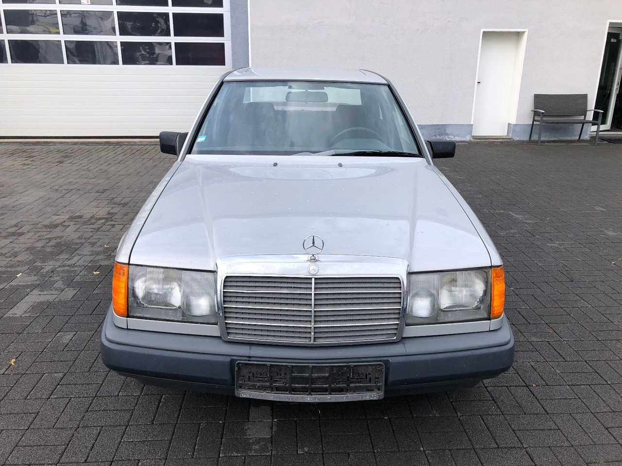 Mercedes-Benz W124 E 260 - Limuzina: slika 5 Mercedes-Benz W124 E 260 - Limuzina: slika 5