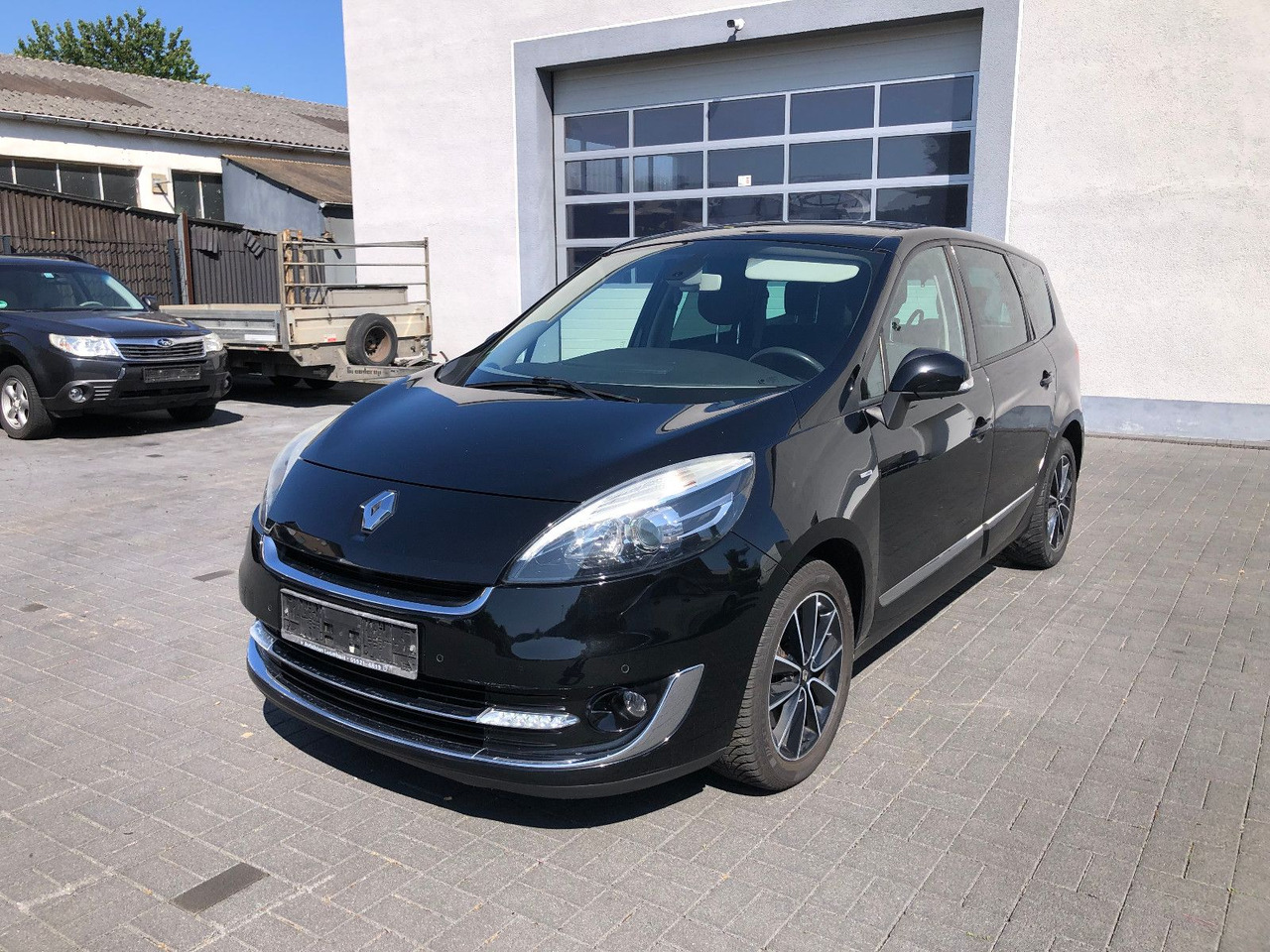 Renault Scenic Grand 2.0 dCi 150 BOSE Edition,Automatik - Putnički kombi: slika 3 Renault Scenic Grand 2.0 dCi 150 BOSE Edition,Automatik - Putnički kombi: slika 3