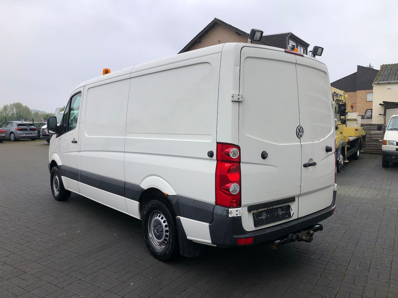 Volkswagen Crafter 2.5 TDI mittel L2H1 - Mali kombi: slika 4 Volkswagen Crafter 2.5 TDI mittel L2H1 - Mali kombi: slika 4