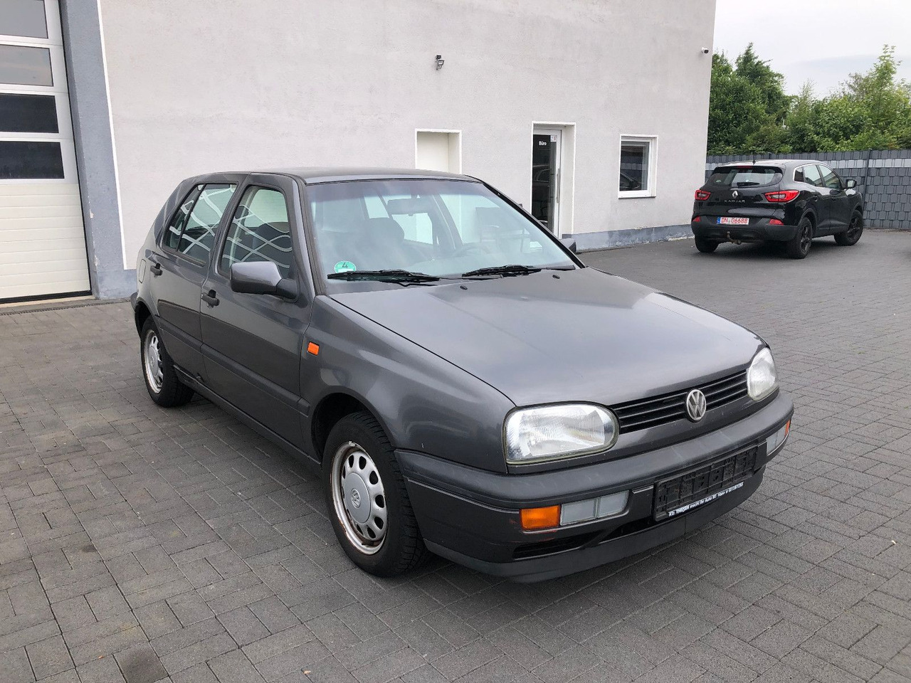 Volkswagen Golf 1.8 GL Klima - Limuzina: slika 1 Volkswagen Golf 1.8 GL Klima - Limuzina: slika 1