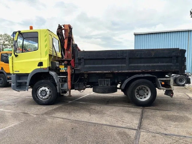 DAF 65 -180ATI 4x4 FULL STEEL 3-WAY KIPPER AND PALFINGER CRANE (EURO 2 / MANUAL GEARBOX / FULL STEEL SUSPENSION / ETC.) - Istovarivač, Kamion sa dizalicom: slika 5 DAF 65 -180ATI 4x4 FULL STEEL 3-WAY KIPPER AND PALFINGER CRANE (EURO 2 / MANUAL GEARBOX / FULL STEEL SUSPENSION / ETC.) - Istovarivač, Kamion sa dizalicom: slika 5
