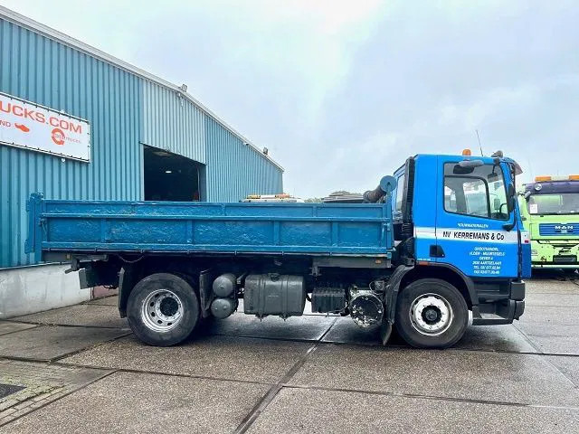 DAF 65.210 ATI 4x2 FULL STEEL KIPPER (EURO 2 / MANUAL GEARBOX / FULL STEEL SUSPENSION / P.T.O.) - Istovarivač: slika 4 DAF 65.210 ATI 4x2 FULL STEEL KIPPER (EURO 2 / MANUAL GEARBOX / FULL STEEL SUSPENSION / P.T.O.) - Istovarivač: slika 4