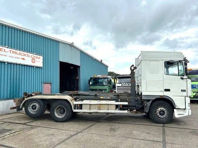 DAF 95.480 XF SPACECAB 6x2 WITH HOOK-ARM SYSTEM (EURO 3 / ZF16 MANUAL GEARBOX / ZF-INTARDER / STEEL-/AIR SUSPENSION / AIRCONDITIONIN - Kamion sa hidrauličnom kukom: slika 4 DAF 95.480 XF SPACECAB 6x2 WITH HOOK-ARM SYSTEM (EURO 3 / ZF16 MANUAL GEARBOX / ZF-INTARDER / STEEL-/AIR SUSPENSION / AIRCONDITIONIN - Kamion sa hidrauličnom kukom: slika 4
