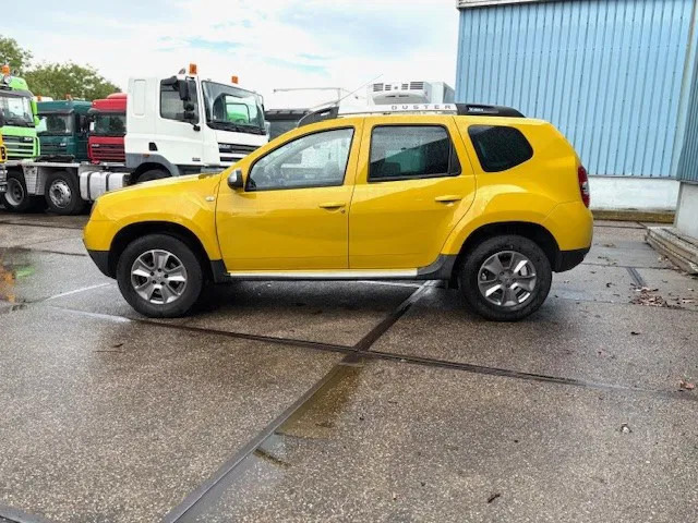 Dacia Duster 1.5DCI 4x4 MINI MPV (6 GEARS MANUAL GEARBOX / AIRCONDITIONING / CRUISE CONTROL / ETC.) - Automobil: slika 5 Dacia Duster 1.5DCI 4x4 MINI MPV (6 GEARS MANUAL GEARBOX / AIRCONDITIONING / CRUISE CONTROL / ETC.) - Automobil: slika 5
