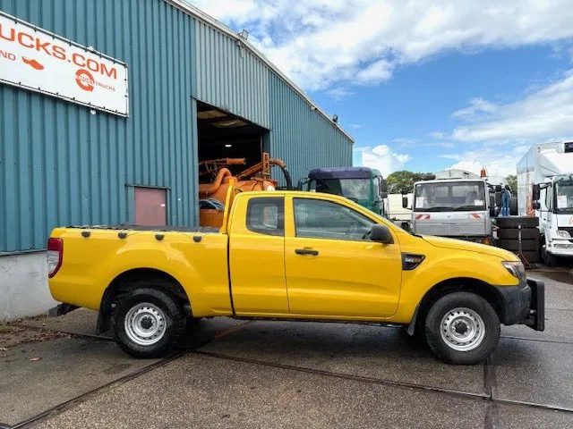 Ford Ranger 2.2TDCI 4x4 SUPERCAB PICK-UP (APK/TUV 11-2026!) (6 GEARS MANUAL GEARBOX / AIRCONDITIONING / ETC!!) RANGER 2.2TDCI 4x4 SUPERCAB P - Pikap: slika 4 Ford Ranger 2.2TDCI 4x4 SUPERCAB PICK-UP (APK/TUV 11-2026!) (6 GEARS MANUAL GEARBOX / AIRCONDITIONING / ETC!!) RANGER 2.2TDCI 4x4 SUPERCAB P - Pikap: slika 4