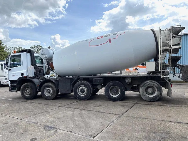 Ginaf X 5250 TS 8x4 15M3 MULDER CONCRETE MIXER (EURO 3 / ZF16 MANUAL GEARBOX / REDUCTION AXLES / AIRCONDITIONING) - Mikser za beton: slika 5 Ginaf X 5250 TS 8x4 15M3 MULDER CONCRETE MIXER (EURO 3 / ZF16 MANUAL GEARBOX / REDUCTION AXLES / AIRCONDITIONING) - Mikser za beton: slika 5