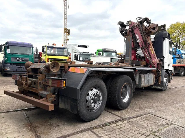 Mercedes-Benz Actros 2540 L 6x2 MP1 WITH V-CRANE & HOOK-ARM SYSTEM (EPS WITH CLUTCH (3 PEDALS) / REDUCTION AXLE / STEEL-/AIR SUSPENSION / P.T. - Kamion sa hidrauličnom kukom, Kamion sa dizalicom: slika 3 Mercedes-Benz Actros 2540 L 6x2 MP1 WITH V-CRANE & HOOK-ARM SYSTEM (EPS WITH CLUTCH (3 PEDALS) / REDUCTION AXLE / STEEL-/AIR SUSPENSION / P.T. - Kamion sa hidrauličnom kukom, Kamion sa dizalicom: slika 3