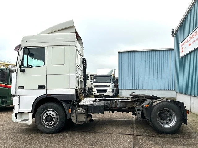 DAF 95.380 XF SPACECAB (EURO 2 (MECHANICAL PUMP & INJECTORS) / ZF16 MANUAL GEARBOX / AIRCONDITIONING) - Tegljač: slika 5 DAF 95.380 XF SPACECAB (EURO 2 (MECHANICAL PUMP & INJECTORS) / ZF16 MANUAL GEARBOX / AIRCONDITIONING) - Tegljač: slika 5
