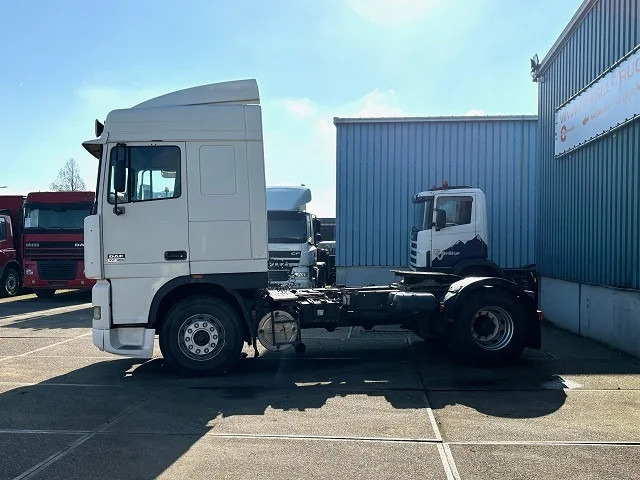 DAF 95.380 XF SPACECAB (EURO 2 / ZF16 MANUAL GEARBOX / D.E.B. ENGINE BRAKE / AIRCONDITIONING) - Tegljač: slika 5 DAF 95.380 XF SPACECAB (EURO 2 / ZF16 MANUAL GEARBOX / D.E.B. ENGINE BRAKE / AIRCONDITIONING) - Tegljač: slika 5