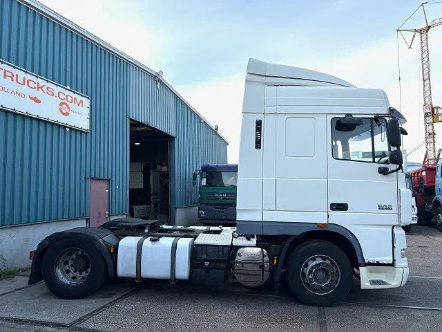 DAF XF 105.460 SPACECAB (ZF-MANUAL GEARBOX / 2x DIESELTANK / MX-ENGINE BRAKE / AIRCONDITIONING / FRIDGE / ETC. - Tegljač: slika 4 DAF XF 105.460 SPACECAB (ZF-MANUAL GEARBOX / 2x DIESELTANK / MX-ENGINE BRAKE / AIRCONDITIONING / FRIDGE / ETC. - Tegljač: slika 4