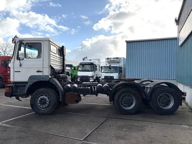 MAN 33.373 DFT 6x4 FULL STEEL SUSPENSION (13.000 AXLES / ZF16 MANUAL GEARBOX / REDUCTION AXLES / FULL STEEL SUSPENSION) - Tegljač: slika 5 MAN 33.373 DFT 6x4 FULL STEEL SUSPENSION (13.000 AXLES / ZF16 MANUAL GEARBOX / REDUCTION AXLES / FULL STEEL SUSPENSION) - Tegljač: slika 5