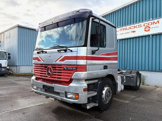 Mercedes-Benz Actros 1843 LS SLEEPERCAB (MP1) (ZF16 MANUAL GEARBOX / REDUCTION AXLES / AIRCONDITIONING / ETC.) - Tegljač: slika 1 Mercedes-Benz Actros 1843 LS SLEEPERCAB (MP1) (ZF16 MANUAL GEARBOX / REDUCTION AXLES / AIRCONDITIONING / ETC.) - Tegljač: slika 1