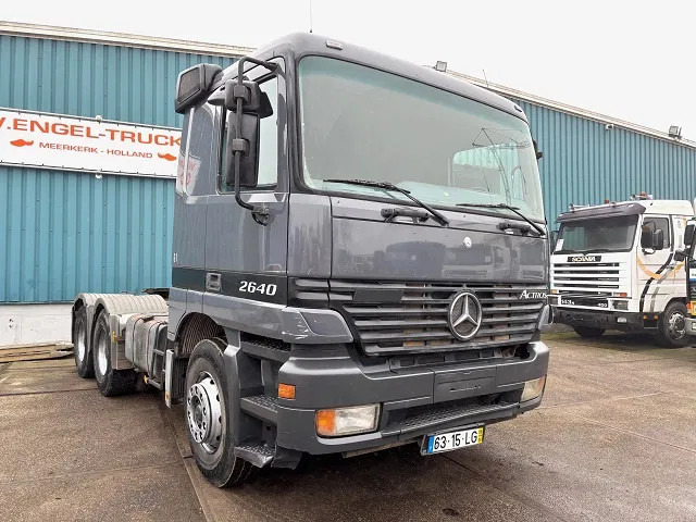 Mercedes-Benz Actros 2640 S 6x4 FULL STEEL TRACTOR UNIT (EPS WITH CLUTCH (3 PEDALS) / REDUCTION AXLES / FULL STEEL SUSPENSION / HYDRAULIC KIT - Tegljač: slika 2 Mercedes-Benz Actros 2640 S 6x4 FULL STEEL TRACTOR UNIT (EPS WITH CLUTCH (3 PEDALS) / REDUCTION AXLES / FULL STEEL SUSPENSION / HYDRAULIC KIT - Tegljač: slika 2