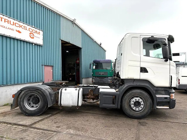 Scania R380 LA 4x2 DAYCAB (EURO 3 / 12 GEARS MANUAL GEARBOX / RETARDER / HYDRAULIC KIT / P.T.O.) - Tegljač: slika 4 Scania R380 LA 4x2 DAYCAB (EURO 3 / 12 GEARS MANUAL GEARBOX / RETARDER / HYDRAULIC KIT / P.T.O.) - Tegljač: slika 4