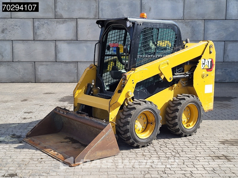 Caterpillar 226 D3 BUCKET + FORKS - Mini utovarivač: slika 3 Caterpillar 226 D3 BUCKET + FORKS - Mini utovarivač: slika 3
