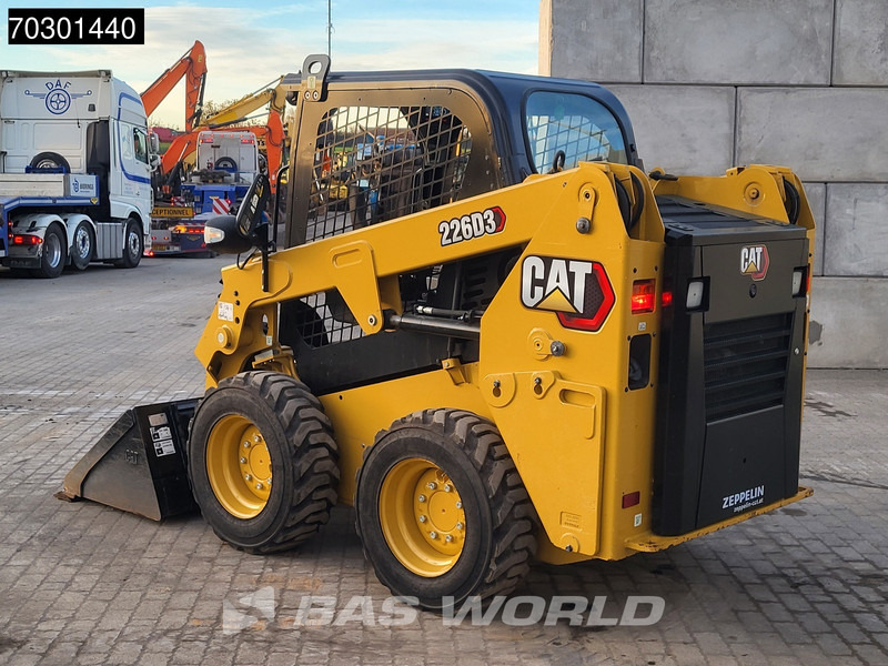 Caterpillar 226 D3 - Mini utovarivač: slika 5 Caterpillar 226 D3 - Mini utovarivač: slika 5