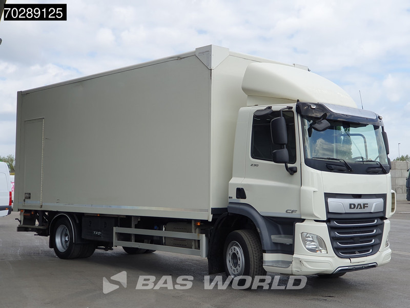DAF CF 230 4X2 2000kg Ladebordwand Automatic 3 seats ACC Euro 6 - Kamion sa zatvorenim sandukom: slika 2 DAF CF 230 4X2 2000kg Ladebordwand Automatic 3 seats ACC Euro 6 - Kamion sa zatvorenim sandukom: slika 2