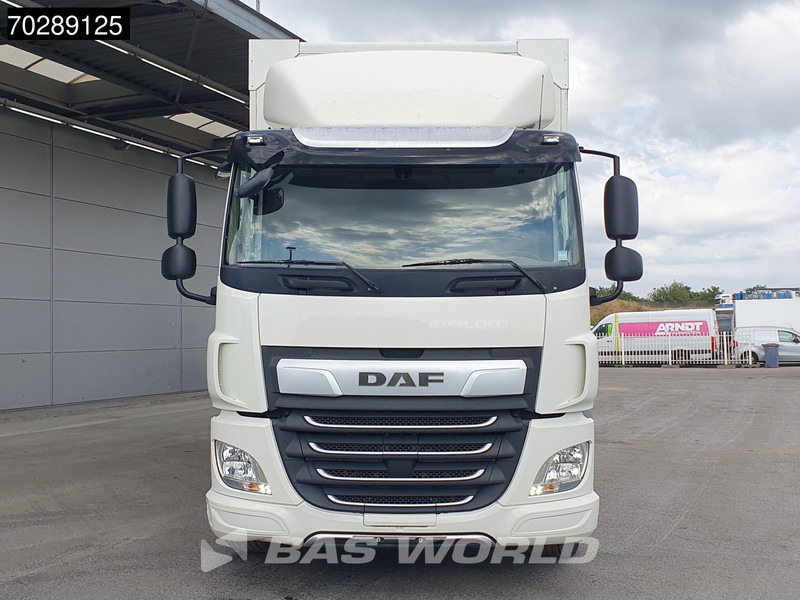 DAF CF 230 4X2 2000kg Ladebordwand Automatic 3 seats ACC Euro 6 - Kamion sa zatvorenim sandukom: slika 5 DAF CF 230 4X2 2000kg Ladebordwand Automatic 3 seats ACC Euro 6 - Kamion sa zatvorenim sandukom: slika 5