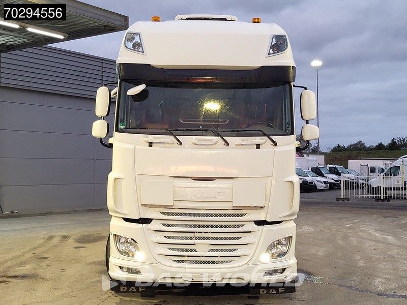DAF XF 460 6X2 2000kg Ladebordwand Retarder Lift-Steering Axle Euro 6 - Kamion sa zatvorenim sandukom: slika 5 DAF XF 460 6X2 2000kg Ladebordwand Retarder Lift-Steering Axle Euro 6 - Kamion sa zatvorenim sandukom: slika 5