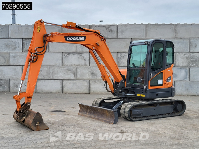 Doosan DX63-3 3 BUCKETS - A/C - Mini bager: slika 3 Doosan DX63-3 3 BUCKETS - A/C - Mini bager: slika 3