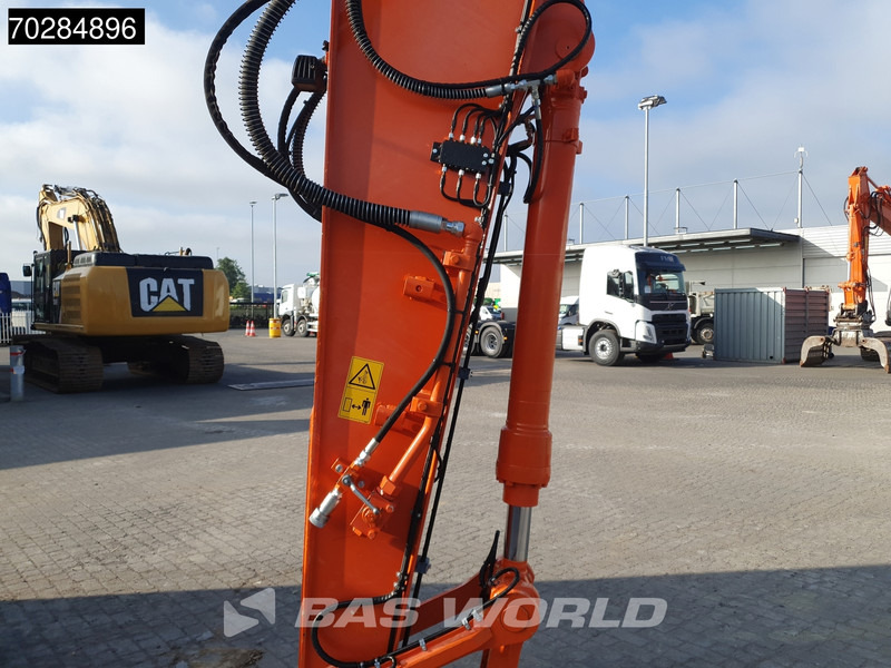 Lizing Hitachi ZX140W -6 OUTRIGGERS + BLADE Hitachi ZX140W -6 OUTRIGGERS + BLADE: slika 11