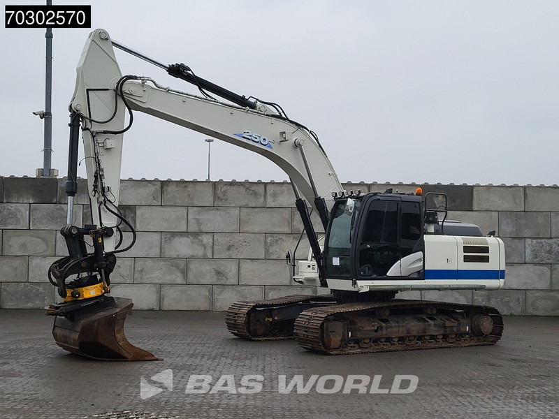 Hitachi ZX250 LC -6 Engcon - 2 Buckets - Bager guseničar: slika 2 Hitachi ZX250 LC -6 Engcon - 2 Buckets - Bager guseničar: slika 2