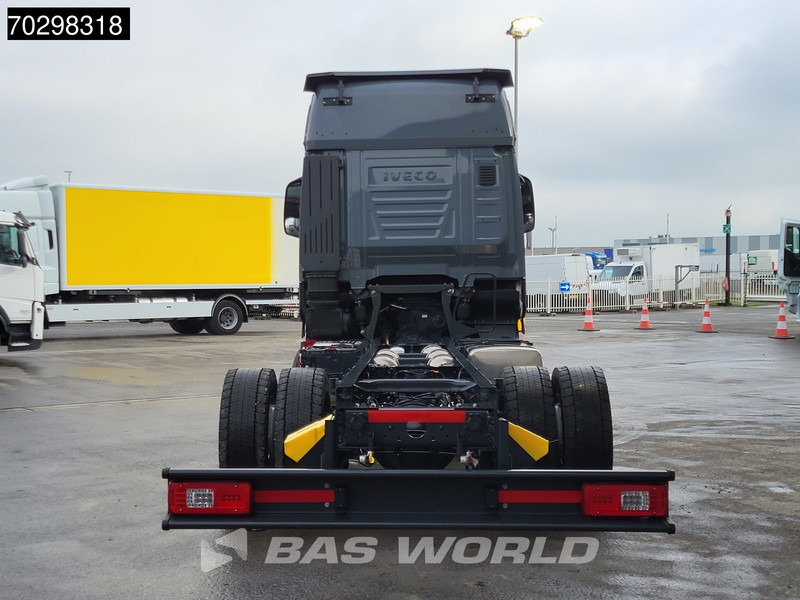 Iveco S-Way 460 4X2 NEW! Chassis FULL AIR ACC LED Euro 6 - Kamion sa golom šasijom i zatvorenom kabinom: slika 3 Iveco S-Way 460 4X2 NEW! Chassis FULL AIR ACC LED Euro 6 - Kamion sa golom šasijom i zatvorenom kabinom: slika 3
