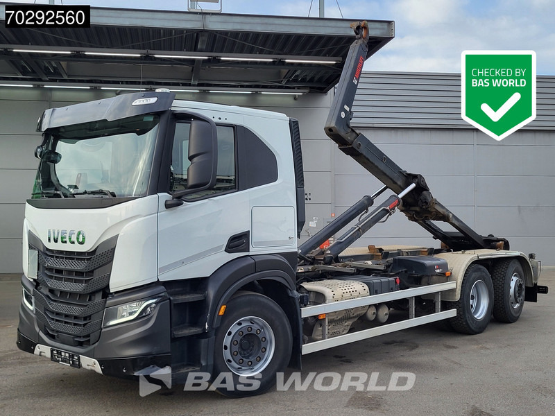 Iveco X-Way 460 6X2 Retarder HIAB 21S59 Lift+Steering-Axle Navi Automatic ACC Euro 6 - Kamion sa hidrauličnom kukom: slika 1 Iveco X-Way 460 6X2 Retarder HIAB 21S59 Lift+Steering-Axle Navi Automatic ACC Euro 6 - Kamion sa hidrauličnom kukom: slika 1