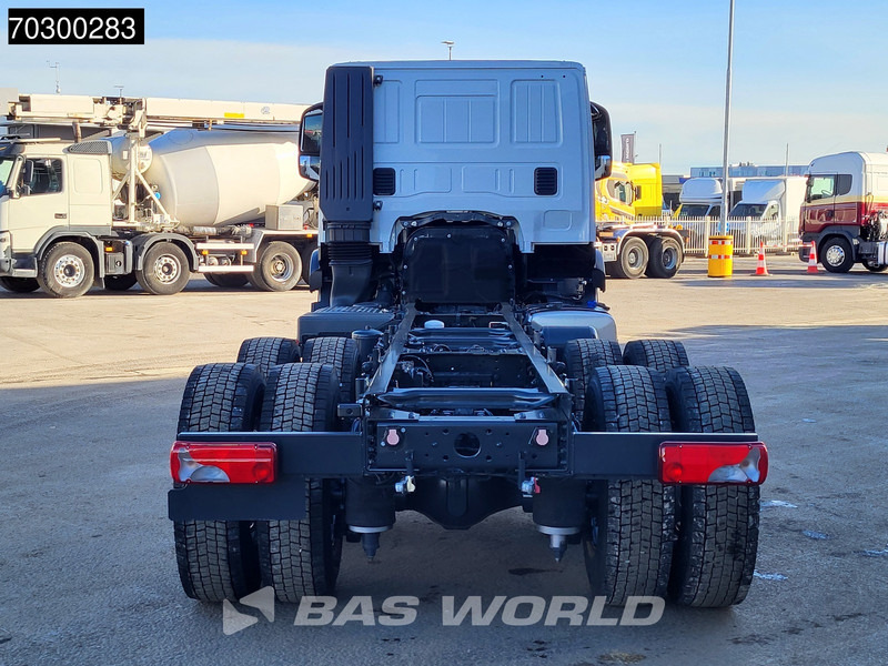 Iveco X-Way 500 X-Way 6X4 NEW 6x4 chassis Sleepercab Rear Air suspension Automatic Euro 6 - Kamion sa golom šasijom i zatvorenom kabinom: slika 3 Iveco X-Way 500 X-Way 6X4 NEW 6x4 chassis Sleepercab Rear Air suspension Automatic Euro 6 - Kamion sa golom šasijom i zatvorenom kabinom: slika 3