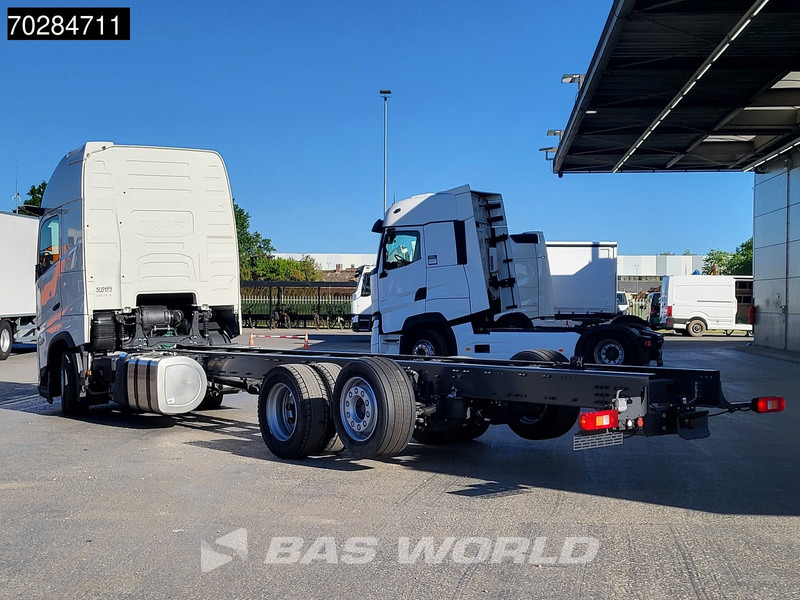 Volvo FH 62 R AERO 6X2 NEW Horsetruck chassis Lift+Lenkachse Dynamic Steering Mirror cam Euro 6 - Kamion: slika 2 Volvo FH 62 R AERO 6X2 NEW Horsetruck chassis Lift+Lenkachse Dynamic Steering Mirror cam Euro 6 - Kamion: slika 2