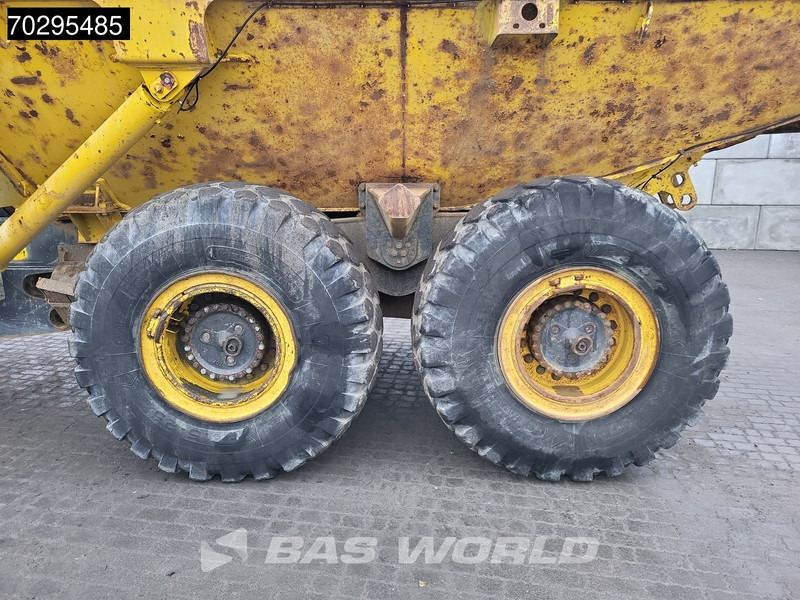 Zglobni kiper Komatsu HM300-2: slika 20