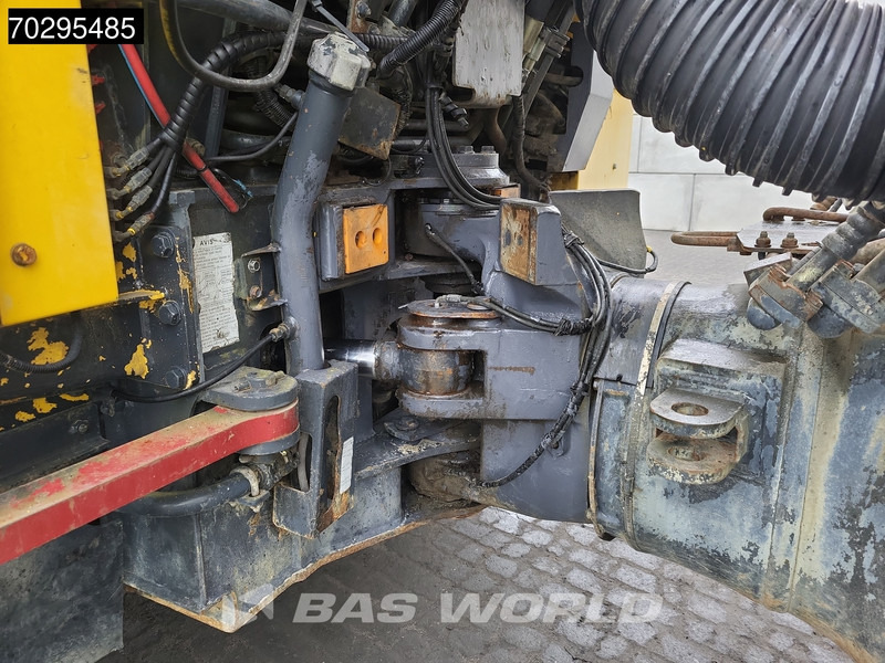 Zglobni kiper Komatsu HM300-2: slika 19