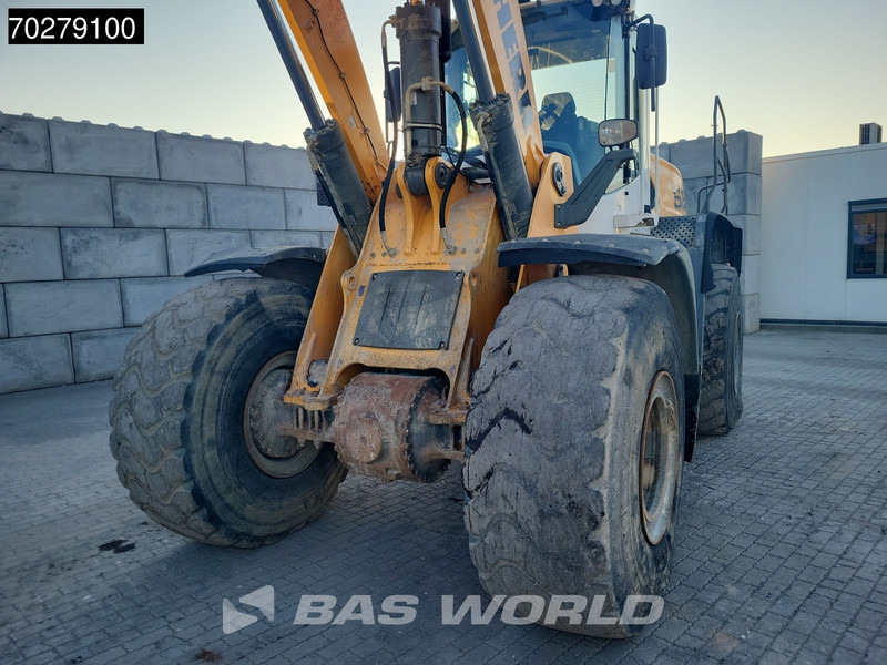 Utovarivač točkaš Liebherr L580: slika 10