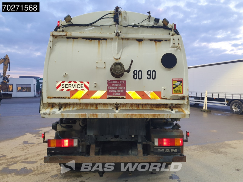 MAN LE 15.250 4X2 Eurovoirie Sweeper Manual Steelsuspension Euro 3 - Autočistilica: slika 3 MAN LE 15.250 4X2 Eurovoirie Sweeper Manual Steelsuspension Euro 3 - Autočistilica: slika 3