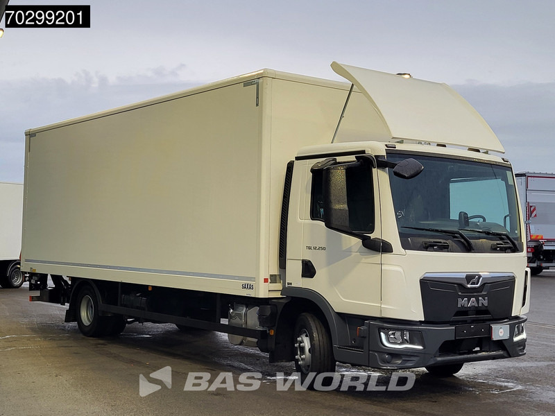 Kamion sa zatvorenim sandukom MAN TGL 12.250 4X2 LOW mileage 12 tonner 1500kg Ladebordwand Automatic Euro 6: slika 10 Kamion sa zatvorenim sandukom MAN TGL 12.250 4X2 LOW mileage 12 tonner 1500kg Ladebordwand Automatic Euro 6: slika 10
