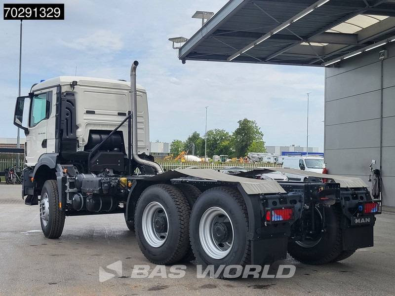 MAN TGS 40.400 6X4 NEW 6x4 chassis PTO Preparation Steelsuspension Big-Axle Automatic Euro 2 - Kamion sa golom šasijom i zatvorenom kabinom: slika 2 MAN TGS 40.400 6X4 NEW 6x4 chassis PTO Preparation Steelsuspension Big-Axle Automatic Euro 2 - Kamion sa golom šasijom i zatvorenom kabinom: slika 2