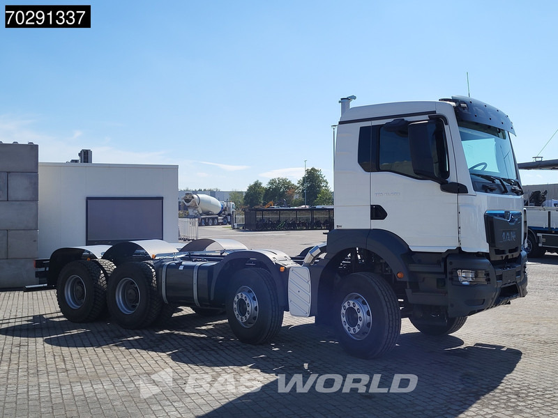 MAN TGS 41.400 8X4 New! Steelsuspension Big-Axle Manual Euro 2 - Kamion sa golom šasijom i zatvorenom kabinom: slika 3 MAN TGS 41.400 8X4 New! Steelsuspension Big-Axle Manual Euro 2 - Kamion sa golom šasijom i zatvorenom kabinom: slika 3