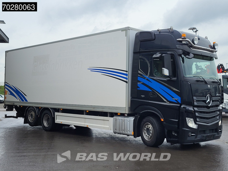 Mercedes-Benz Actros 2551 6X2 Lift+Lenkachse Ladebordwand Navi Xenon Euro 6 - Kamion sa zatvorenim sandukom: slika 2 Mercedes-Benz Actros 2551 6X2 Lift+Lenkachse Ladebordwand Navi Xenon Euro 6 - Kamion sa zatvorenim sandukom: slika 2