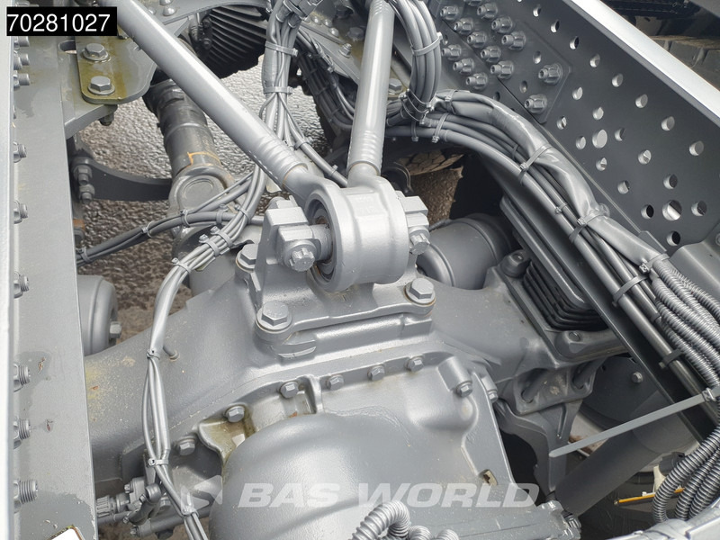 Novu Kamion sa golom šasijom i zatvorenom kabinom Mercedes-Benz Arocs 2636 6X4 NEW chassis Flywheel PTO Big-Axle Automatic Steelsuspension Euro 6: slika 11
