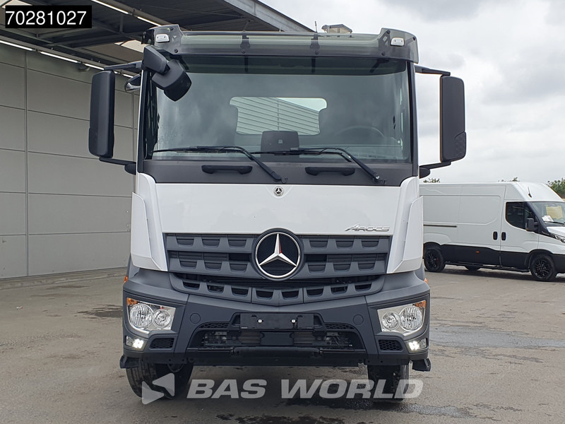 Novu Kamion sa golom šasijom i zatvorenom kabinom Mercedes-Benz Arocs 2636 6X4 NEW chassis Flywheel PTO Big-Axle Automatic Steelsuspension Euro 6: slika 6