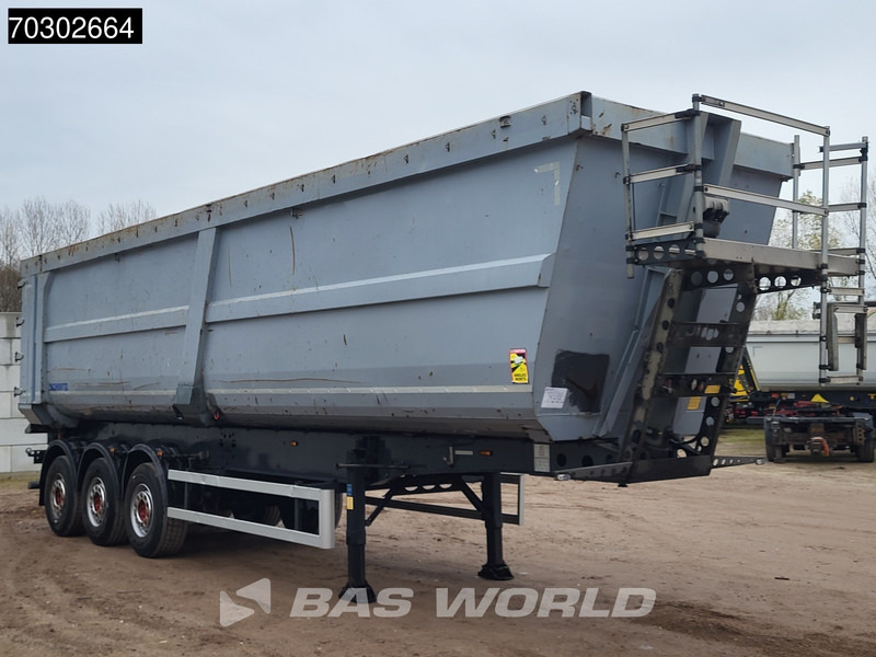 Schmitz Cargobull SGF*S3 3 axles TUV 05/26 Lifting Axle 55m3 - Poluprikolica istovarivača: slika 3 Schmitz Cargobull SGF*S3 3 axles TUV 05/26 Lifting Axle 55m3 - Poluprikolica istovarivača: slika 3
