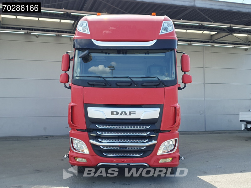 DAF XF 530 XF 6X4 SSC Manual Euro 6 - Tegljač: slika 5 DAF XF 530 XF 6X4 SSC Manual Euro 6 - Tegljač: slika 5