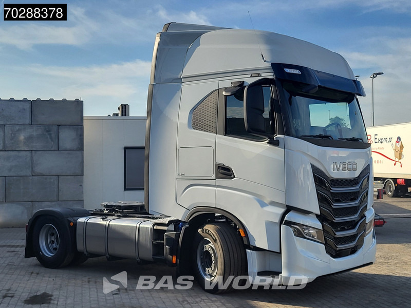 Iveco S-way 580 4X2 NEW! 2x Tanks Navi ACC Standklima - Tegljač: slika 2 Iveco S-way 580 4X2 NEW! 2x Tanks Navi ACC Standklima - Tegljač: slika 2