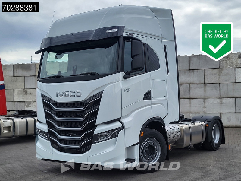 Iveco S-way 580 4X2 Nieuw! 2xTanks Standklima ACC LED Euro 6 - Tegljač: slika 1 Iveco S-way 580 4X2 Nieuw! 2xTanks Standklima ACC LED Euro 6 - Tegljač: slika 1