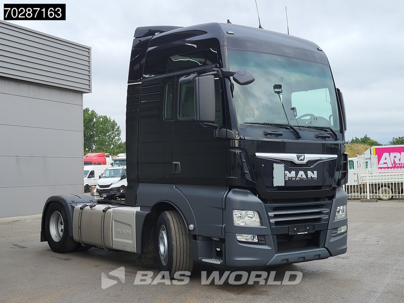 MAN TGX 18.470 4X2 XXL Retarder 2x Tanks Standklima ACC Navi Euro 6 - Tegljač: slika 3 MAN TGX 18.470 4X2 XXL Retarder 2x Tanks Standklima ACC Navi Euro 6 - Tegljač: slika 3