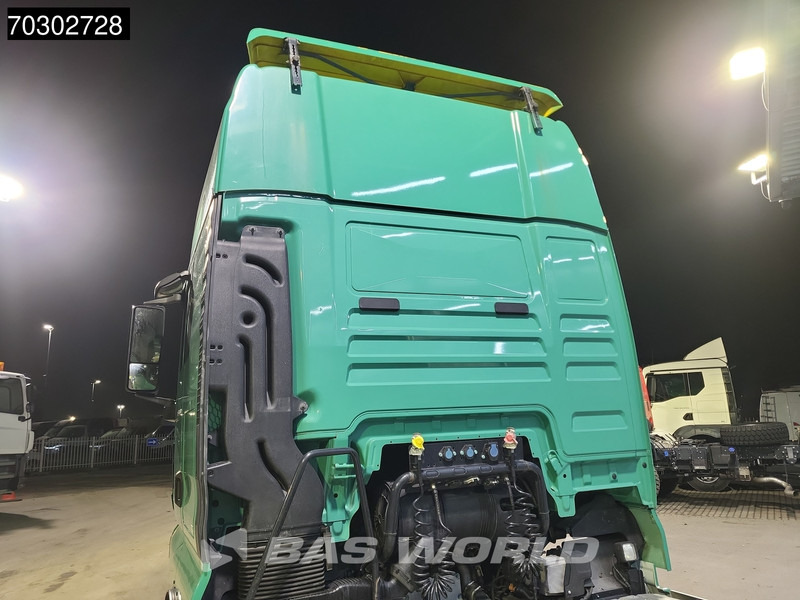 MAN TGX 18.500 4X2 Mega XXL Retarder 2xTanks ACC Euro 6 - Tegljač: slika 3 MAN TGX 18.500 4X2 Mega XXL Retarder 2xTanks ACC Euro 6 - Tegljač: slika 3