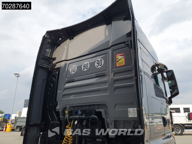 MAN TGX 18.520 4X2 Individual Lion S! GX Retarder Full-Air 2x Tanks Navi LED ACC Euro 6 - Tegljač: slika 5 MAN TGX 18.520 4X2 Individual Lion S! GX Retarder Full-Air 2x Tanks Navi LED ACC Euro 6 - Tegljač: slika 5