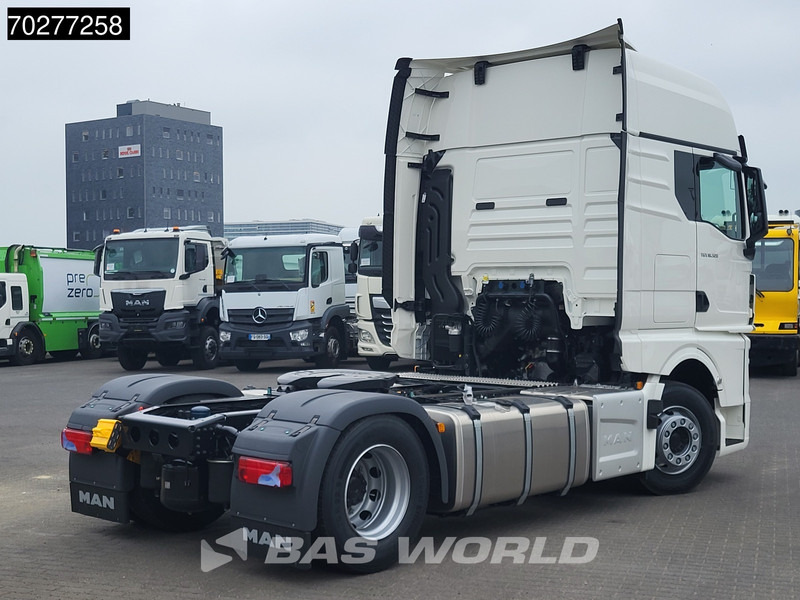Novu Tegljač MAN TGX 18.520 4X2 NEW! GX Retarder 2x Tanks Standklima ACC: slika 10