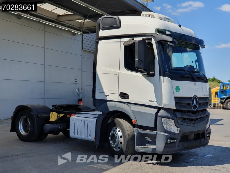 Mercedes-Benz Actros 1843 4X2 StreamSpace Retarder ADR Standklima - Tegljač: slika 3 Mercedes-Benz Actros 1843 4X2 StreamSpace Retarder ADR Standklima - Tegljač: slika 3